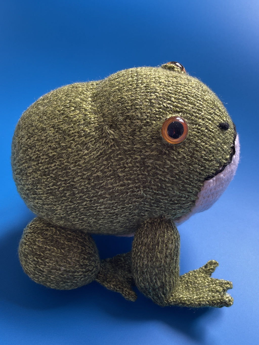 Knitted Frog Soft Toy