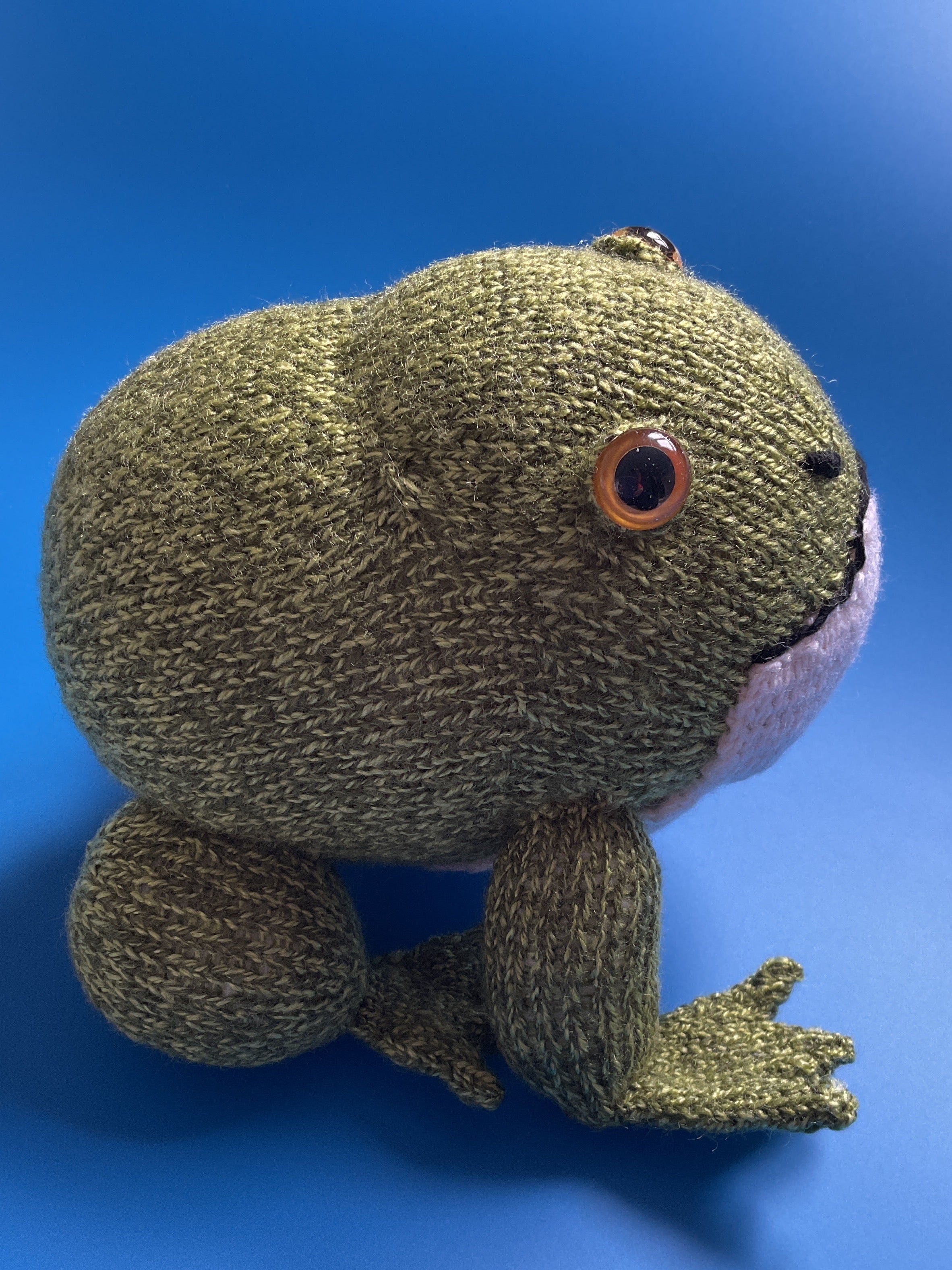 Knitted Frog Soft Toy