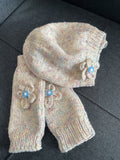 Child's beret and fingerless arm warmer