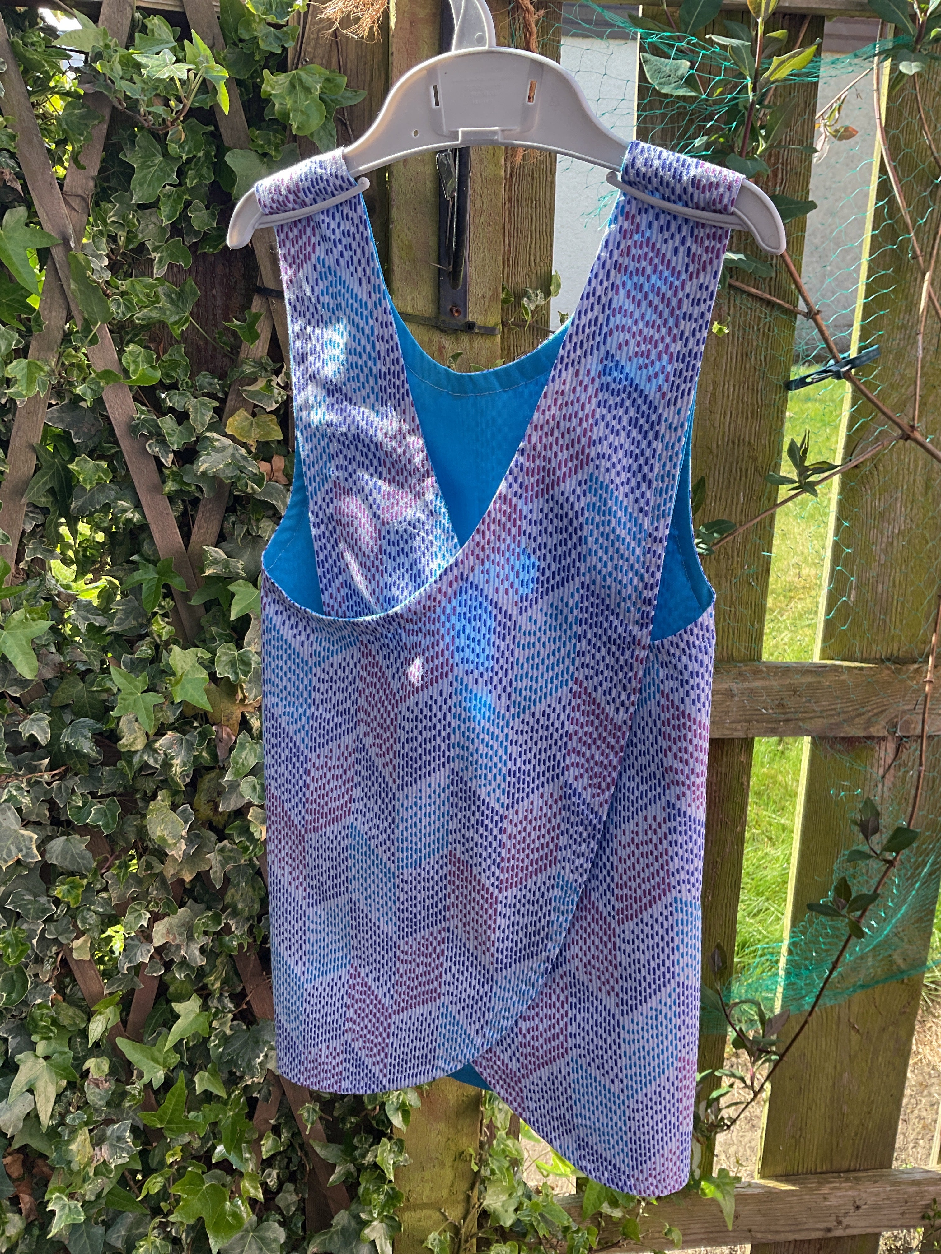 Child's Cross Back Apron (Blue Print)