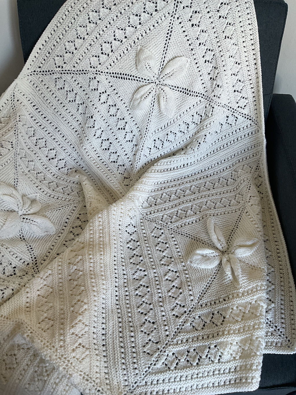 Cream Flower Design Cot Blanket