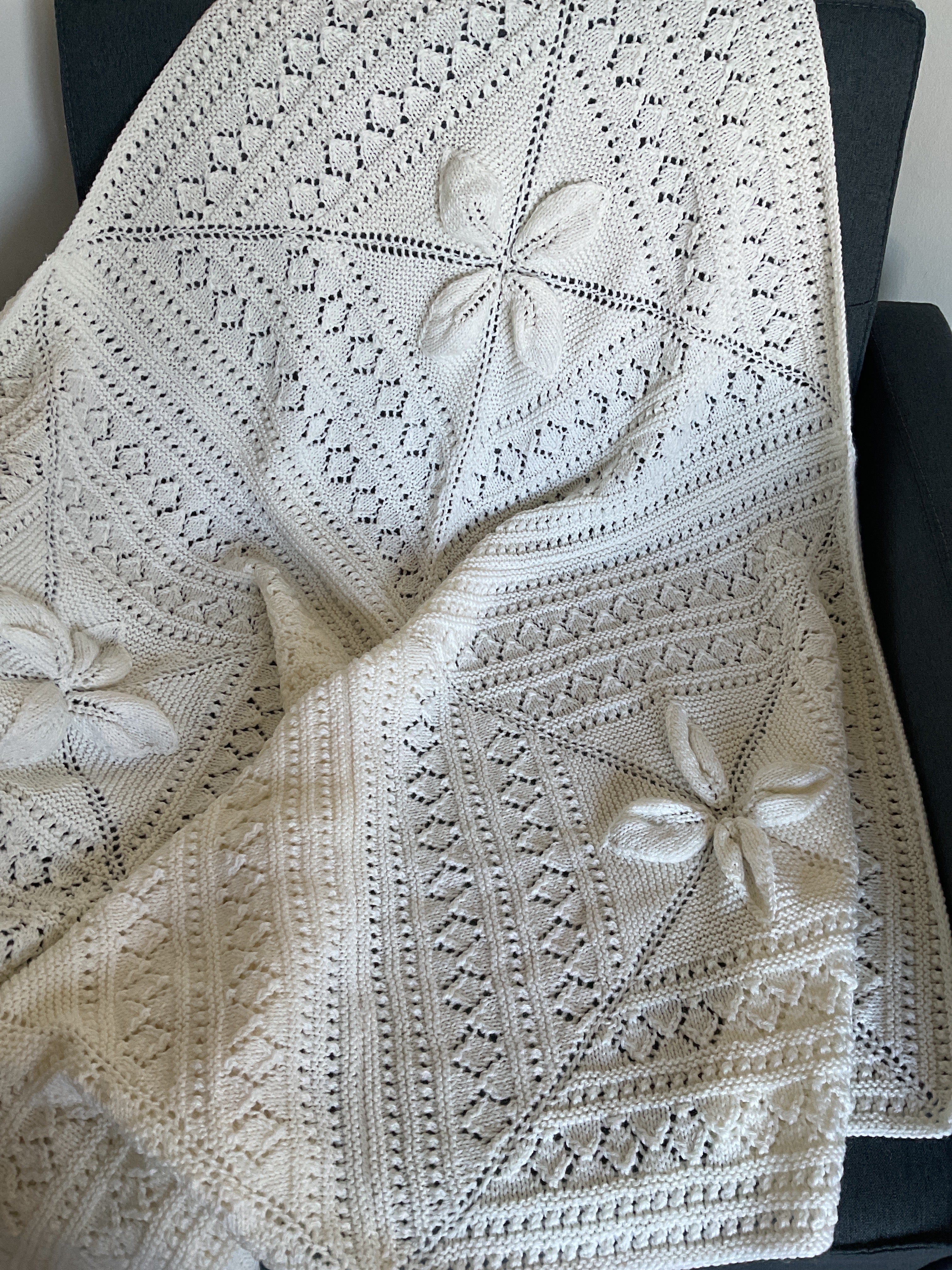 Cream Flower Design Cot Blanket