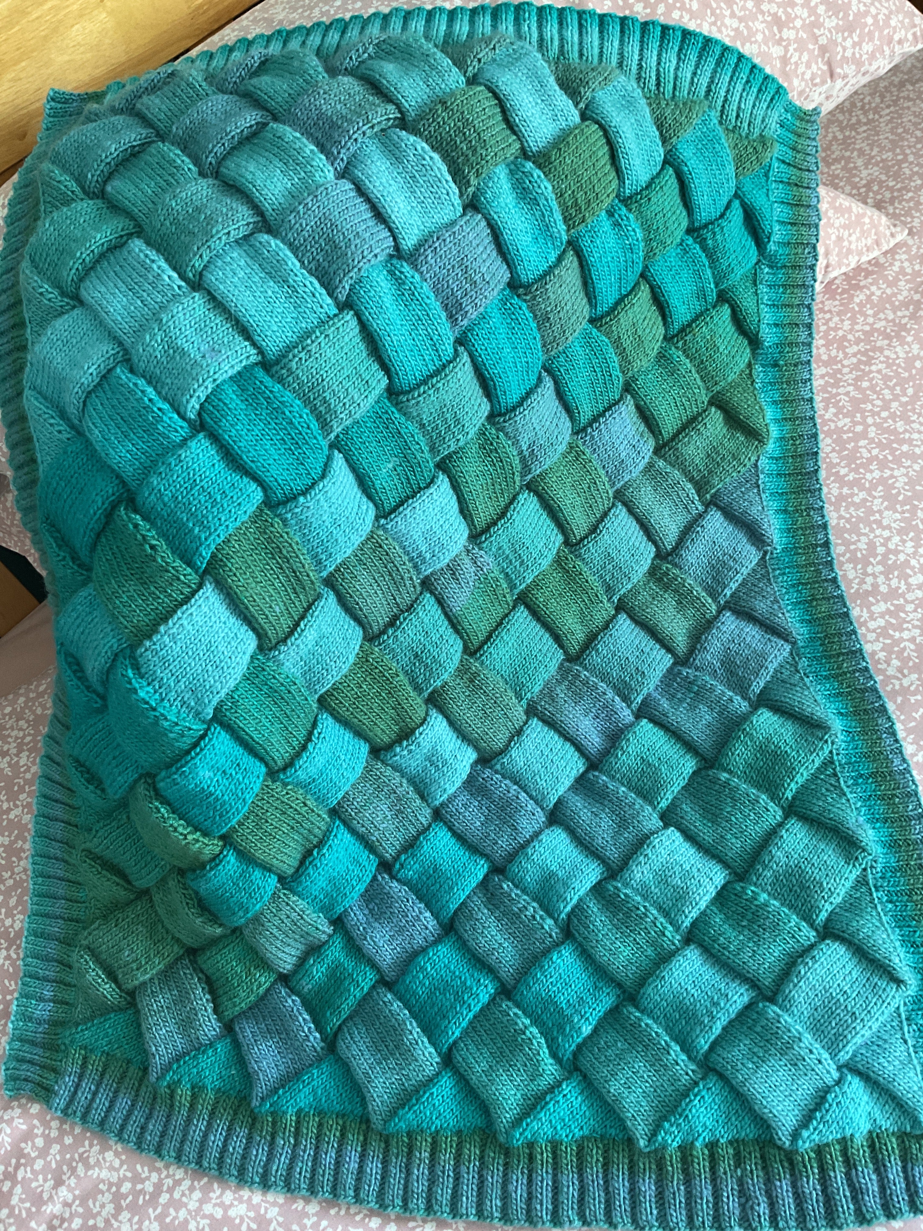 Entrelac baby Blanket